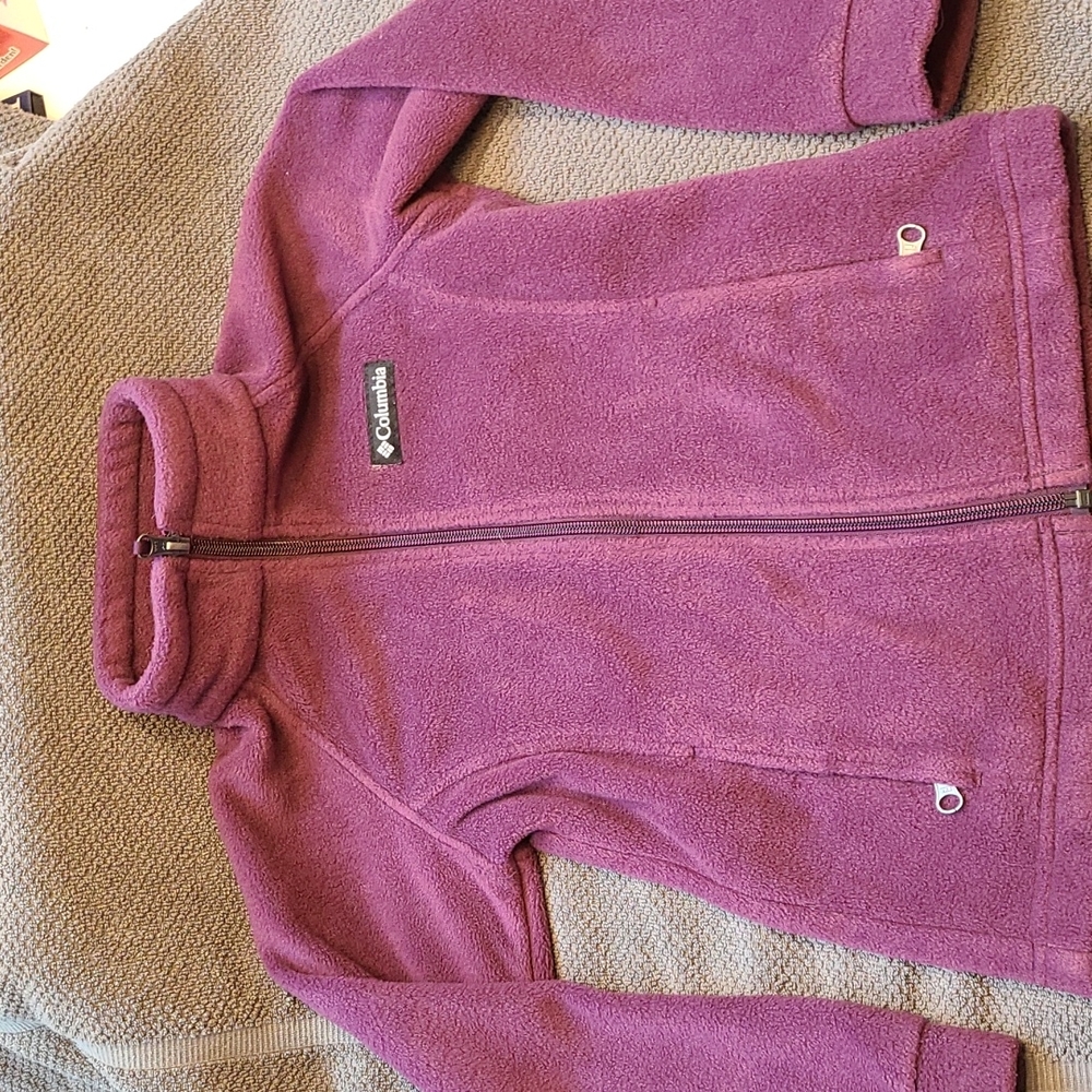 Kids Columbia fleece jacket. Girls size 6/6x